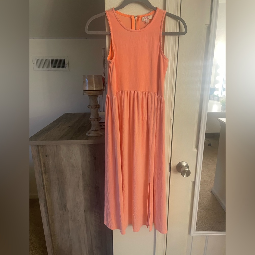 Women’s dress